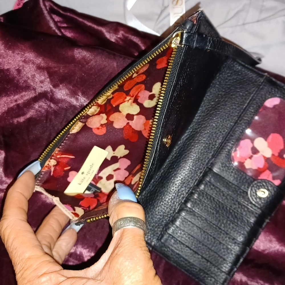 Kate Spade Wallet - Picture 4 of 7